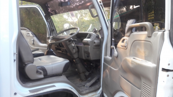 อีชูชุ 88 แรง ปี 44  รถสวยๆตามภาพ  ราคา  355,000  บาท