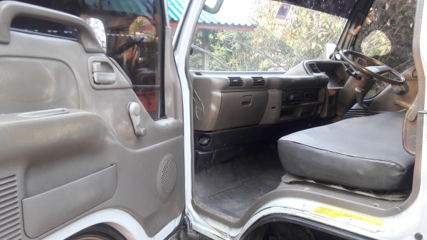 อีชูชุ 88 แรง ปี 44  รถสวยๆตามภาพ  ราคา  355,000  บาท