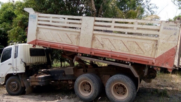 สิบล้อ มิตซู 270ยูโร ปี55 ดั้มสามมิตแท้ สภาพดีสวยบางเดิมพร้อมใช้ เล่มทะเบียนพร้อมโอน