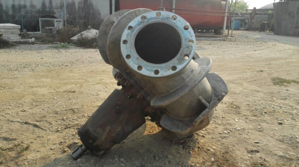 Sell> หัวปั้มน้ำสแตนเลส เข้า 10"- 8" ใช้กับมอเตอร์ 75 HP. สภาพสวยสดใหม่วิ่งเงียบพร้อมใช้งาน