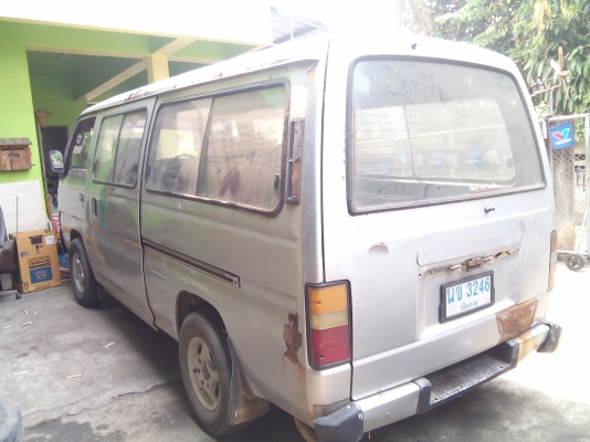 ขายรถตู้นิสสัน urvan ปี 40 พาวเวอร์