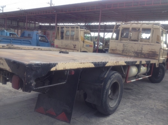 6 ล้อ HINO พื้นเรียบ รุ่นรถFC2W 185แรงม้า กระบะยาว ยาว5.80 เมตร