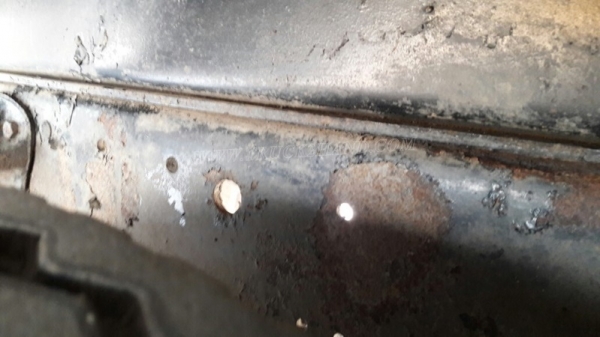 6 ล้อ HINO พื้นเรียบ รุ่นรถFC2W 185แรงม้า กระบะยาว ยาว5.80 เมตร