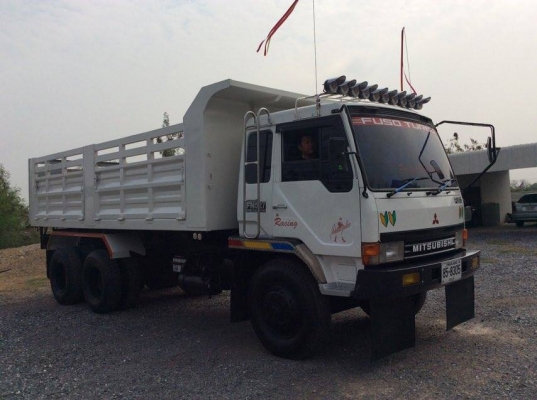 รถ 10 ล้อ MITSUBISHI เฉินหลงเทอร์โบ 527TF ซีเรียล 5245 เครื่อง 220 แรง 2 เพลา