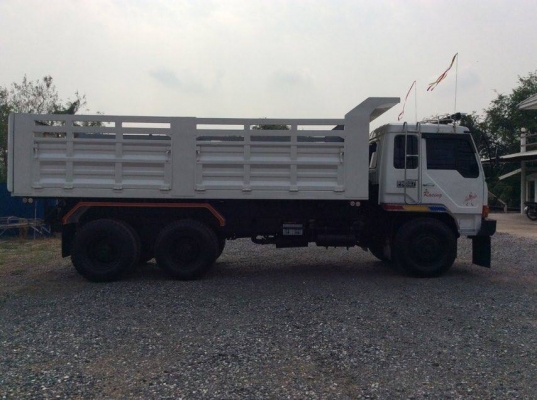 รถ 10 ล้อ MITSUBISHI เฉินหลงเทอร์โบ 527TF ซีเรียล 5245 เครื่อง 220 แรง 2 เพลา