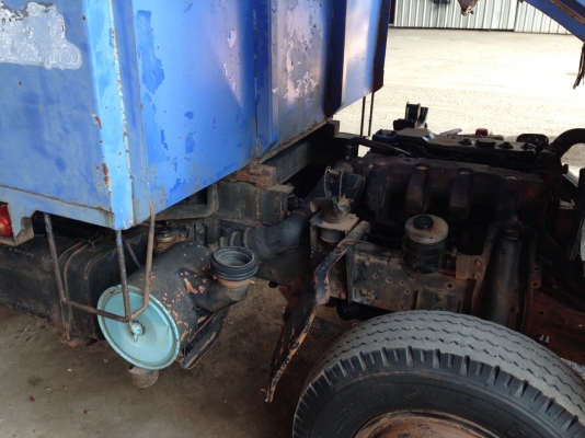 รถดัมเล็ก NKR 4BE1  5  คิว ทำสีใหม่ราคาเดิม ทะเบียนพร้อม