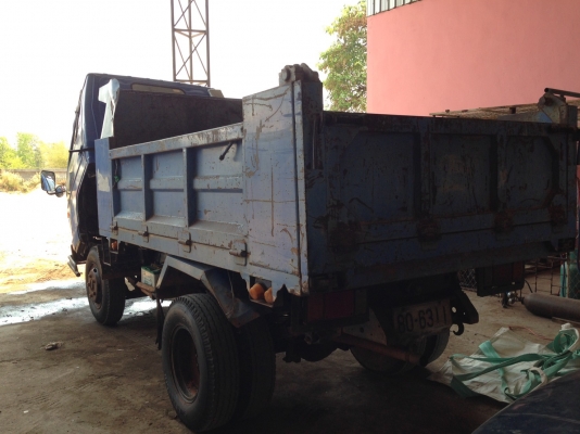 รถดัมเล็ก NKR 4BE1  5  คิว ทำสีใหม่ราคาเดิม ทะเบียนพร้อม