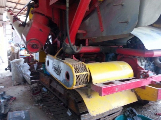 ขายรถเกี่ยวข้าว เกษตรพัฒนา รุ่นไอ้หนุ่มไวไฟ ปี55 เครื่องJO8Cเทอร์โบ 260แรง ตัวเดิน12 ปั้ม22ไดกิ้น รถสวยสภาพดี สนใจโทร 090-8588220คุณนะ 093-3258446คุณบิว หรือเข้าดูสินค้าอื่นๆได้ที่ www.truck.in.th/498 หรือเพจFacebook ณรงค์ ซื้อขายรถมือสอง (เว็บไซต์ส่วนตัว