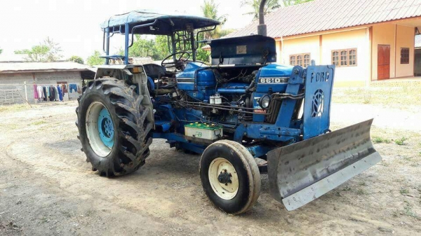 ขายรถไถ ฟรอต6600 อุปกรณ์ดันหน้า ผานหลัง สภาพสวย ใช้งานดีมาก สนใจโทร 090-8588220คุณนะ 093-3258446คุณบิว หรือเข้าดูสินค้าอื่นๆได้ที่ www.truck.in.th/498 หรือเพจFacebook ณรงค์ ซื้อขายรถมือสอง (เว็บไซต์ส่วนตัว) หรือFacebook คุณนะ รถบรรทุก