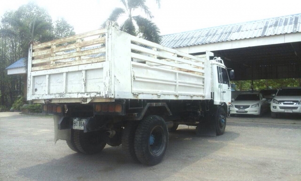 ขายรถหกล้อดัมพ์ NISSAN เครื่อง 220 แรง ปี 50 ทะเบียนพร้อม