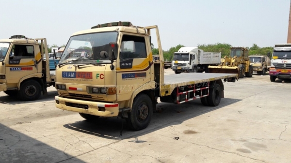6 ล้อ HINO พื้นเรียบ รุ่นรถFC2W 120 แรงม้า กระบะยาว ยาว5.50 เมตร
