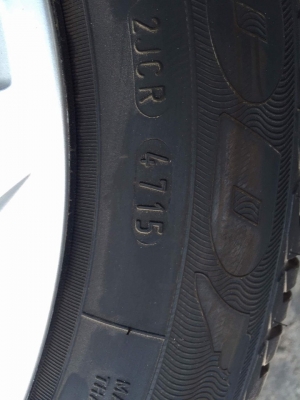 ขายล้อกระทะเหล็กjazzพร้อมยางถอดป้ายแดงขอบ15 ชุดละ 5,500 บาท ขายล้อกระทะเหล็กjazzพร้อมยางถอดป้ายแดงขอบ15 ชุดละ 5,500 บาท