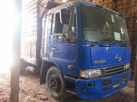 ขายรถ10ล้อ HINO เครื่อง185แรง HO7C เพลาเดียว รถสวยสภาพดี เอกสารพร้อมโอน สนใจโทร 090-8588220คุณนะ 093-3258446คุณบิว หรือเข้าดูสินค้าอื่นๆได้ที่ www.truck.in.th/498 หรือเพจFacebook ณรงค์ ซื้อขายรถมือสอง (เว็บไซต์ส่วนตัว) หรือFacebook คุณนะ รถบรรทุก
