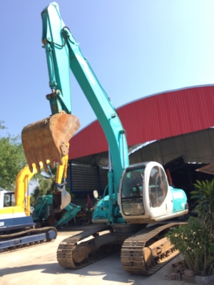 ขาย KOBELCO SK200-2 มาร์คไฟว์  เก่าญี่ปุ่น 7000 กว่าชม. สภาพสวย  เครื่องดี เอวแน่น  ปั๊มสวย  สนใจโทร 089-7462641 สุวรรณีจ้า