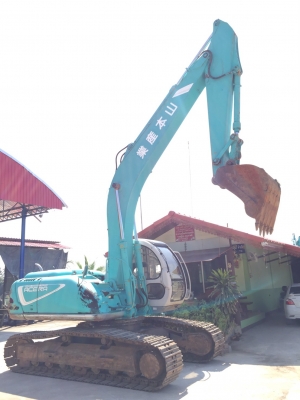 ขาย KOBELCO SK200-2 มาร์คไฟว์  เก่าญี่ปุ่น 7000 กว่าชม. สภาพสวย  เครื่องดี เอวแน่น  ปั๊มสวย  สนใจโทร 089-7462641 สุวรรณีจ้า