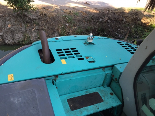 ขาย KOBELCO SK115SR  มาใหม่ สภาพสวย แทรคใหญ่    พร้อมใช้  สนใจโทร 089-7462641 สุวรรณีจ้า