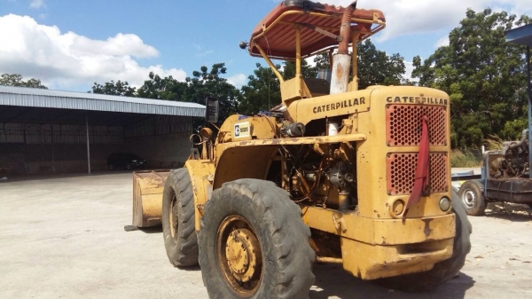 รถตักยี่ห้อ Caterpillar ต่อแขนแล้ว สภาพดี พร้อมใช้งาน รถตักยี่ห้อ Caterpillar ต่อแขนแล้ว สภาพดี พร้อมใช้งาน