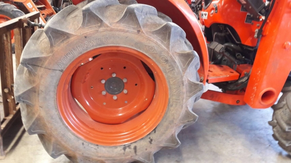 ขายรถแทรกเตอร์มือสอง