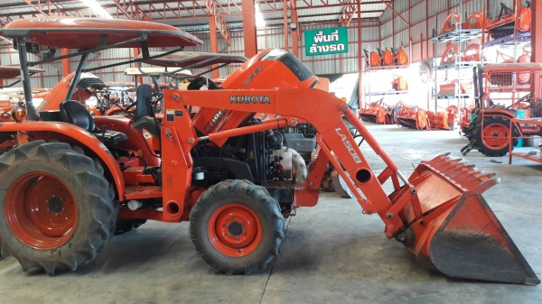 ขายรถแทรกเตอร์มือสอง