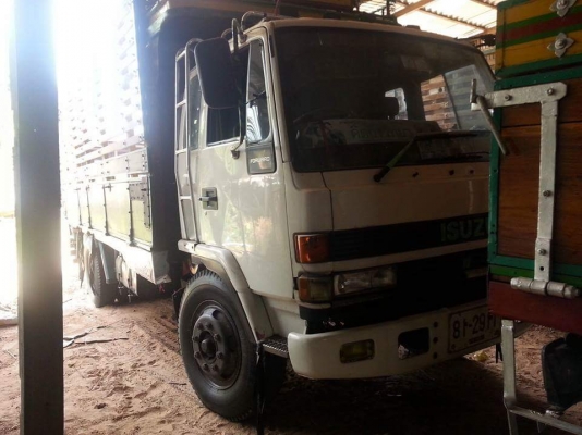 ขายรถ10ล้อ ร็อกกี้175แรง เพลาเดียว ยางดี รถสวยสภาพดี เอกสารพร้อมโอน สนใจโทร 090-8588220คุณนะ 093-3258446คุณบิว หรือเข้าดูสินค้าอื่นๆได้ที่ www.truck.in.th/498 หรือเพจFacebook ณรงค์ ซื้อขายรถมือสอง (เว็บไซต์ส่วนตัว) หรือFacebook คุณนะ รถบรรทุก