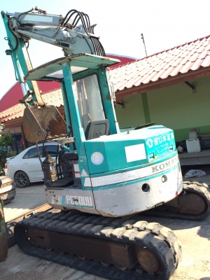 ขาย KOMATSU PC50UU-1  มาใหม่ เก่าญี่ปุ่นแท้   มาใหม่  สภาพดี  พร้อมใช้  สนใจ โทร 089-7462641  สุวรรณีจ้า