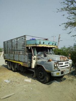 ขายรถบรรทุกหน้ายาว เครื่อง EH700-165 แรง เกียร์ HO ช่วงล่าง Fuso ทะเบียนพร้อม