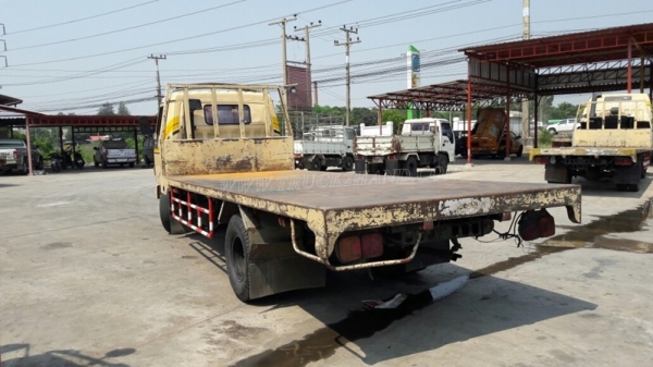 6 ล้อ HINO พื้นเรียบ รุ่นรถFC2W 120 แรงม้า กระบะยาว ยาว5.50 เมตร