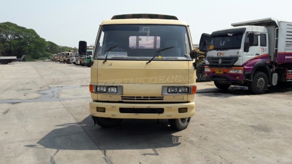 6 ล้อ HINO พื้นเรียบ รุ่นรถFC2W 120 แรงม้า กระบะยาว ยาว5.50 เมตร