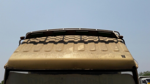 รถ 6 ล้อ HINO พื้นเรียบ 120 แรงม้า  เชื้อเพลิงน้ำมัน