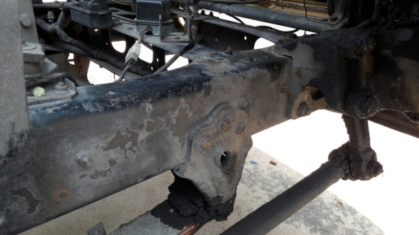 รถ 6 ล้อ HINO พื้นเรียบ 120 แรงม้า  เชื้อเพลิงน้ำมัน