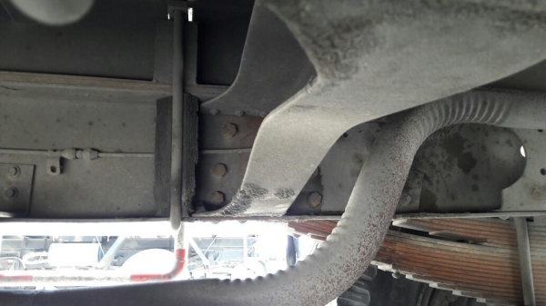 รถ 6 ล้อ HINO พื้นเรียบ 120 แรงม้า  เชื้อเพลิงน้ำมัน