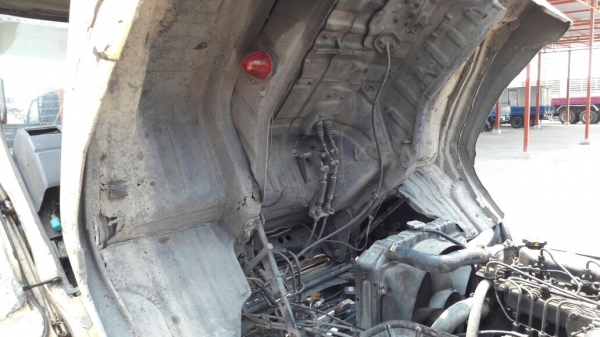 รถ 6 ล้อ HINO พื้นเรียบ 120 แรงม้า  เชื้อเพลิงน้ำมัน