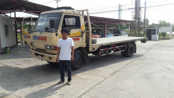 รถ 6 ล้อ HINO พื้นเรียบ 120 แรงม้า  เชื้อเพลิงน้ำมัน