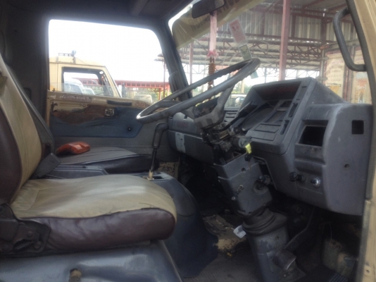 รถ 6 ล้อ HINO พื้นเรียบ 120 แรงม้า  เชื้อเพลิงน้ำมัน