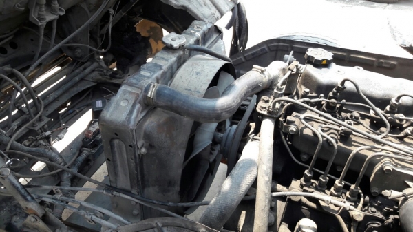 รถ 6 ล้อ HINO พื้นเรียบ 120 แรงม้า  เชื้อเพลิงน้ำมัน