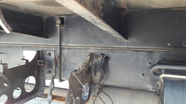 รถ 6 ล้อ HINO พื้นเรียบ 120 แรงม้า  เชื้อเพลิงน้ำมัน