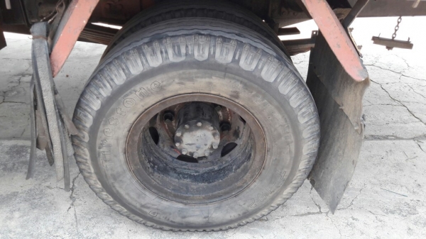 รถ 6 ล้อ HINO พื้นเรียบ 120 แรงม้า  เชื้อเพลิงน้ำมัน