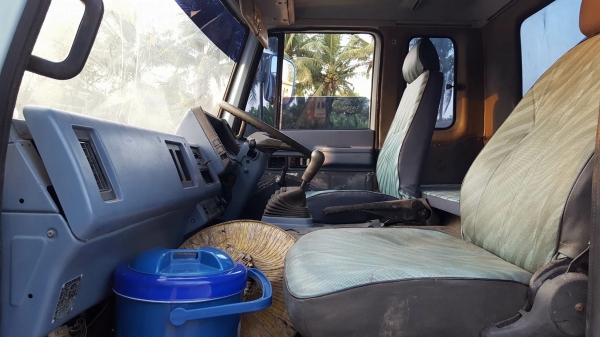 สิบล้อFVM 195รถบรรทุกน้ำมันนางฟ้าแท้ สิบล้อFVM 195รถบรรทุกน้ำมันนางฟ้าแท้