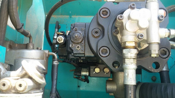 ขายรถแบคโฮ KOBELCO SK.200-YN 12 เอกสารใบแจ้งจำหน่าย ไฟฟ้ามี ช่วงล้างเต็ม รถสวย ราคา.1880000 สนใจโทรด่วน