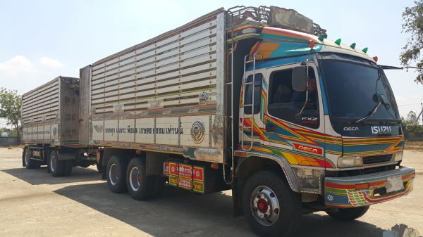 ขายรถพ่วง 18 ล้อ แม่-ลูก กระบะเนียมคอกเกษตรดั้ม อู่.ธวัทชัย ISUZI 270 ปี.46 รถสวย ราคา.1850000 จัดไฟแนนซ์ได้ สนใจรีบจองด่วน