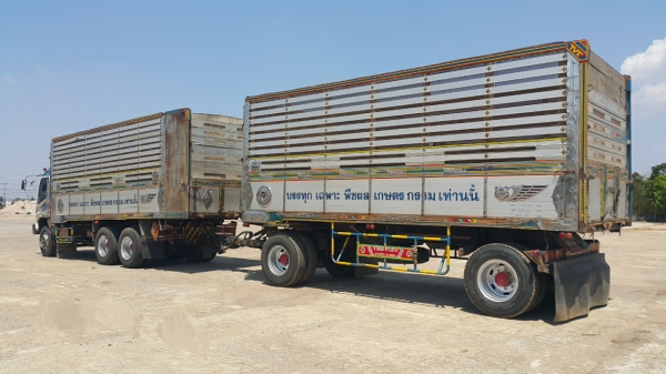 ขายรถพ่วง 18 ล้อ แม่-ลูก กระบะเนียมคอกเกษตรดั้ม อู่.ธวัทชัย ISUZI 270 ปี.46 รถสวย ราคา.1850000 จัดไฟแนนซ์ได้ สนใจรีบจองด่วน