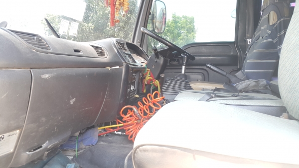 ขายรถพ่วง 18 ล้อ แม่-ลูก กระบะเนียมคอกเกษตรดั้ม อู่.ธวัทชัย ISUZI 270 ปี.46 รถสวย ราคา.1850000 จัดไฟแนนซ์ได้ สนใจรีบจองด่วน