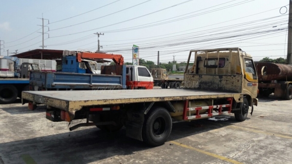 6 ล้อ HINO พื้นเรียบ ขนาด 120 แรงม้า ใช้แก๊ซ CNG