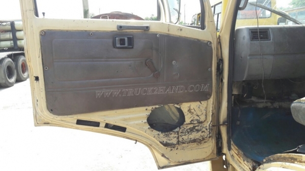 6 ล้อ HINO พื้นเรียบ ขนาด 120 แรงม้า ใช้แก๊ซ CNG