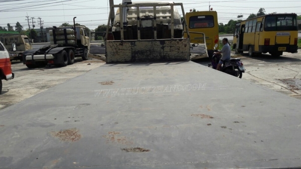 6 ล้อ HINO พื้นเรียบ ขนาด 120 แรงม้า ใช้แก๊ซ CNG