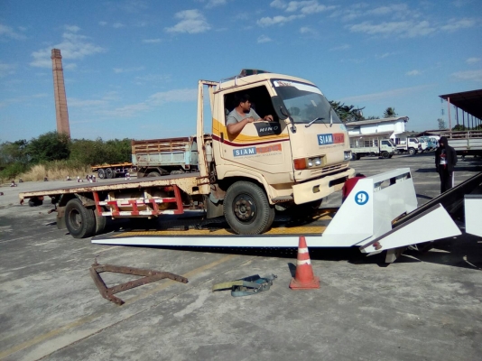 6 ล้อ HINO พื้นเรียบ ขนาด 120 แรงม้า ใช้แก๊ซ CNG