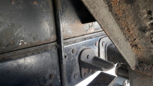 6 ล้อ HINO พื้นเรียบ ขนาด 120 แรงม้า ใช้แก๊ซ CNG