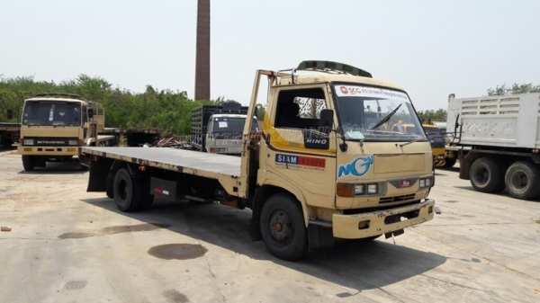 6 ล้อ HINO พื้นเรียบ รุ่นรถFC2W 120 แรงม้า กระบะยาว ยาว5.50 เมตร