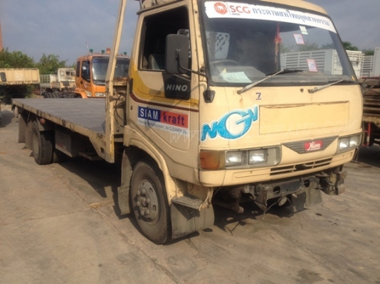 6 ล้อ HINO พื้นเรียบ รุ่นรถFC2W 120 แรงม้า กระบะยาว ยาว5.50 เมตร