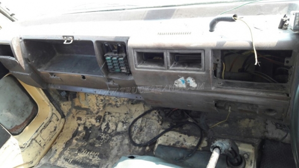 6 ล้อ HINO พื้นเรียบ  145 แรงม้า  มีเล่มทะเบียนพร้อม